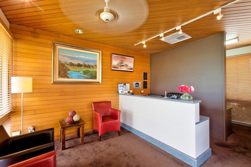 Stagecoach Motel ウォドンガ エクステリア 写真