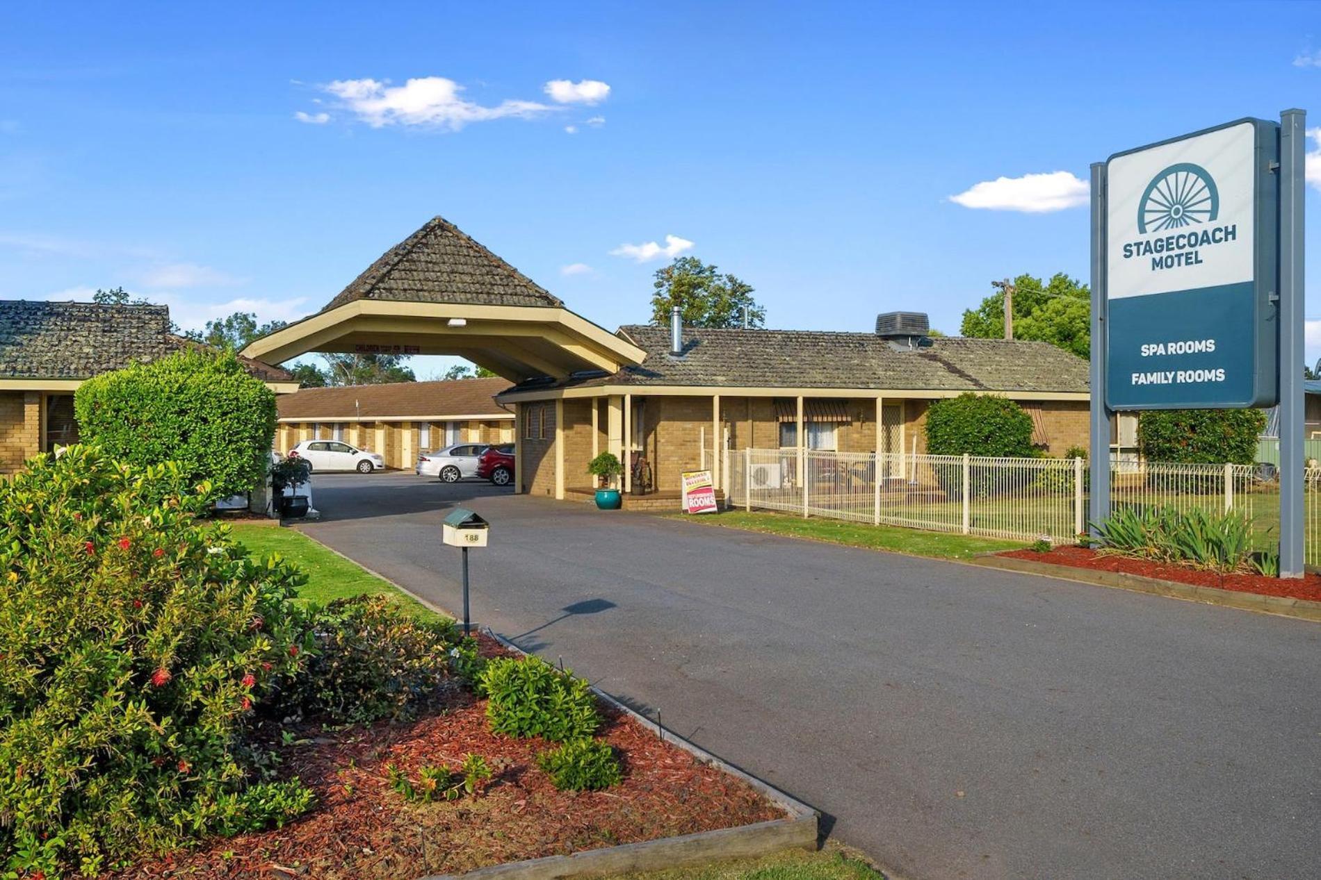 Stagecoach Motel ウォドンガ エクステリア 写真