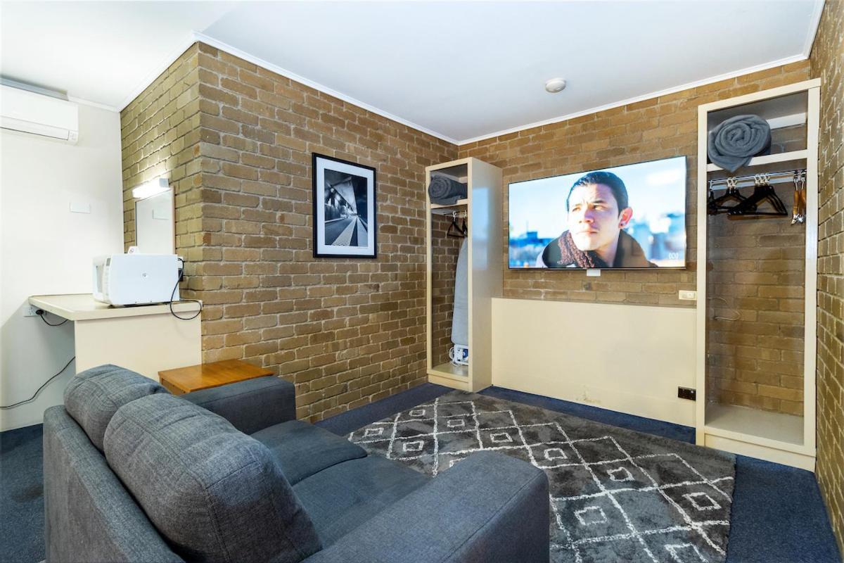 Stagecoach Motel ウォドンガ 部屋 写真